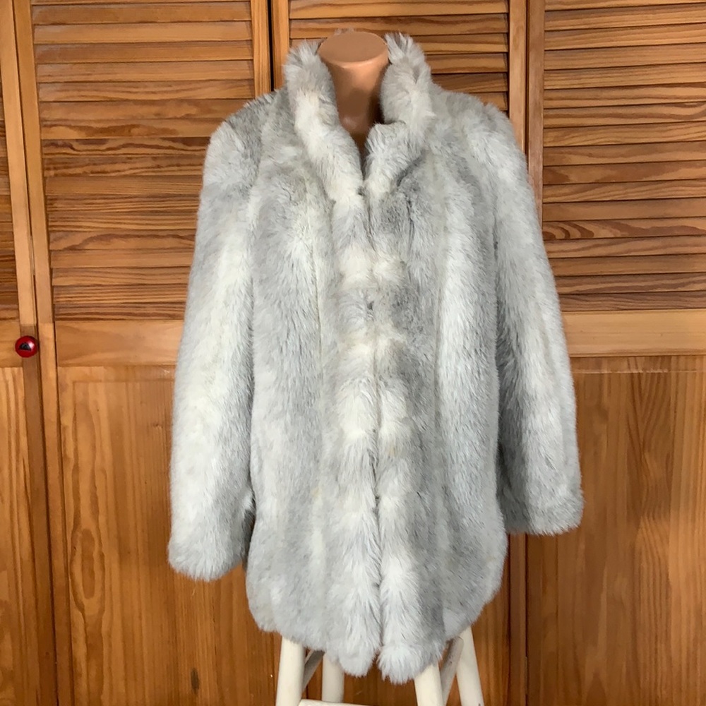 Faux Fur Regina Glenara GLENOIT GRAY “FOX” 10 med